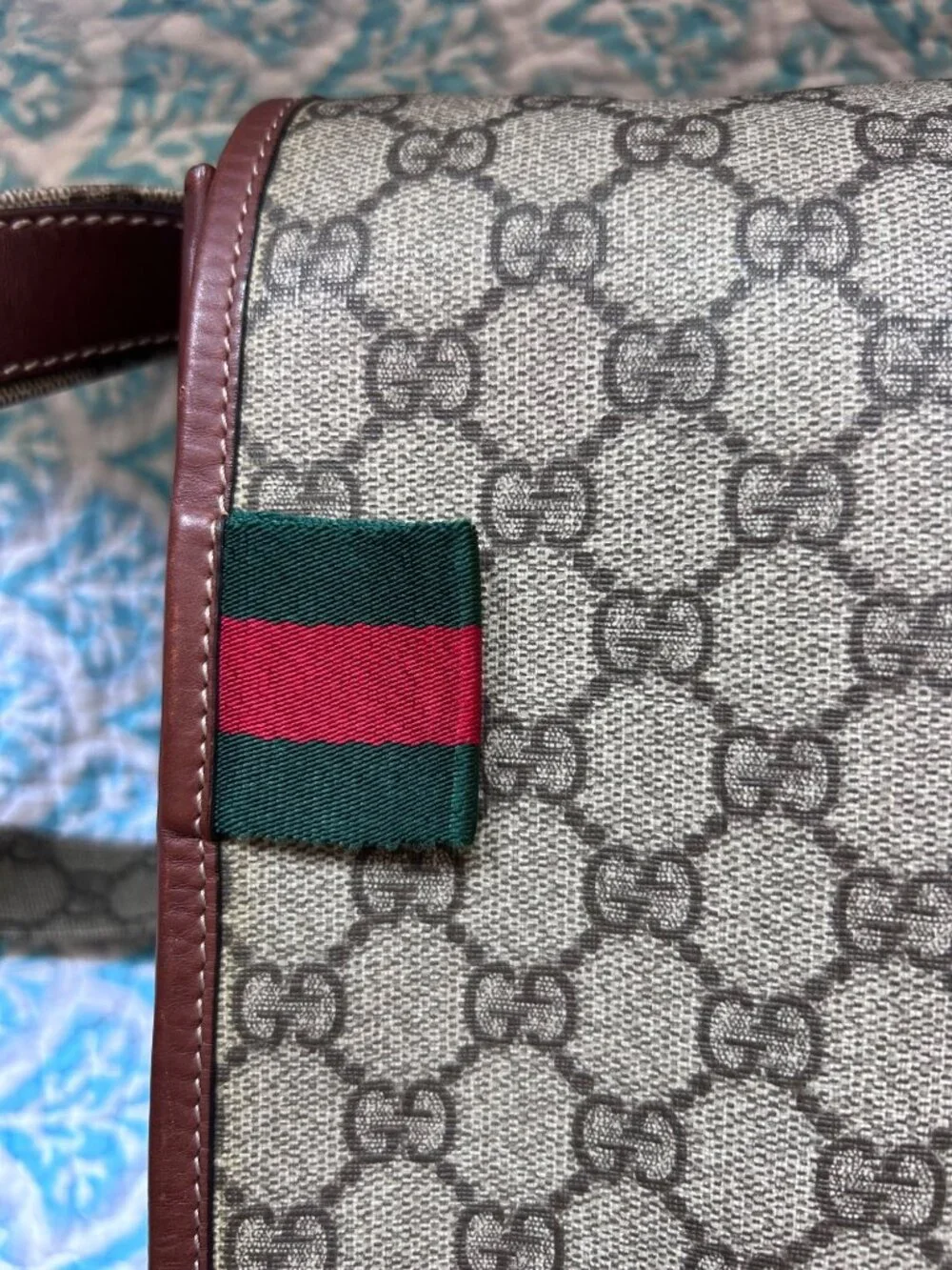 Vintage Gucci GG Supreme Web Messenger Shoulder Bag | Brown Leather | Made in It
